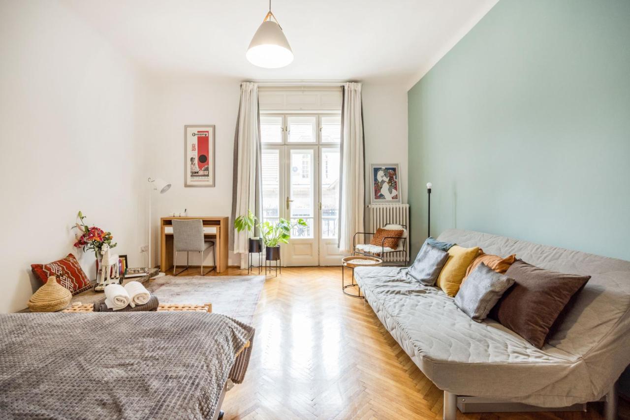 Modern Flat In Heritage District Near The City Center Budapest Eksteriør billede